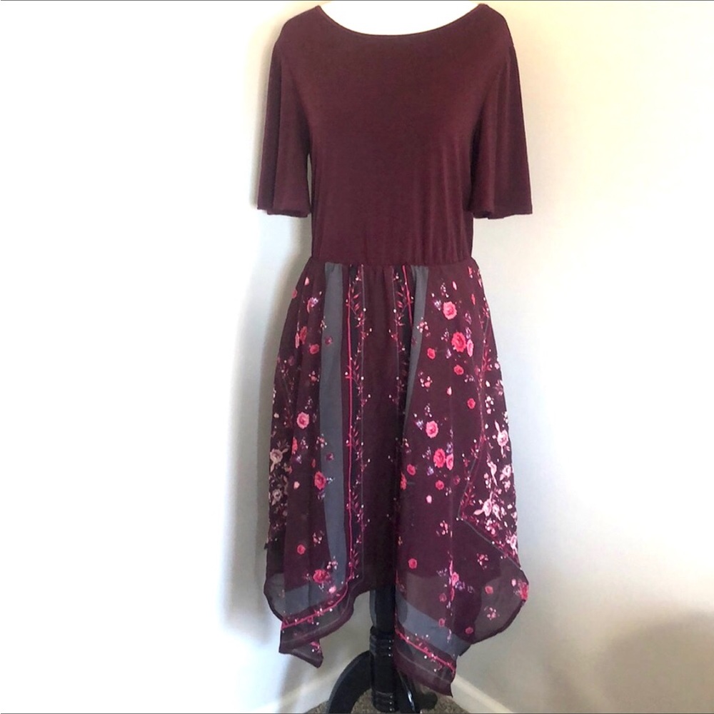 Elle Burgundy Shark-bite Midi Dress size Small
